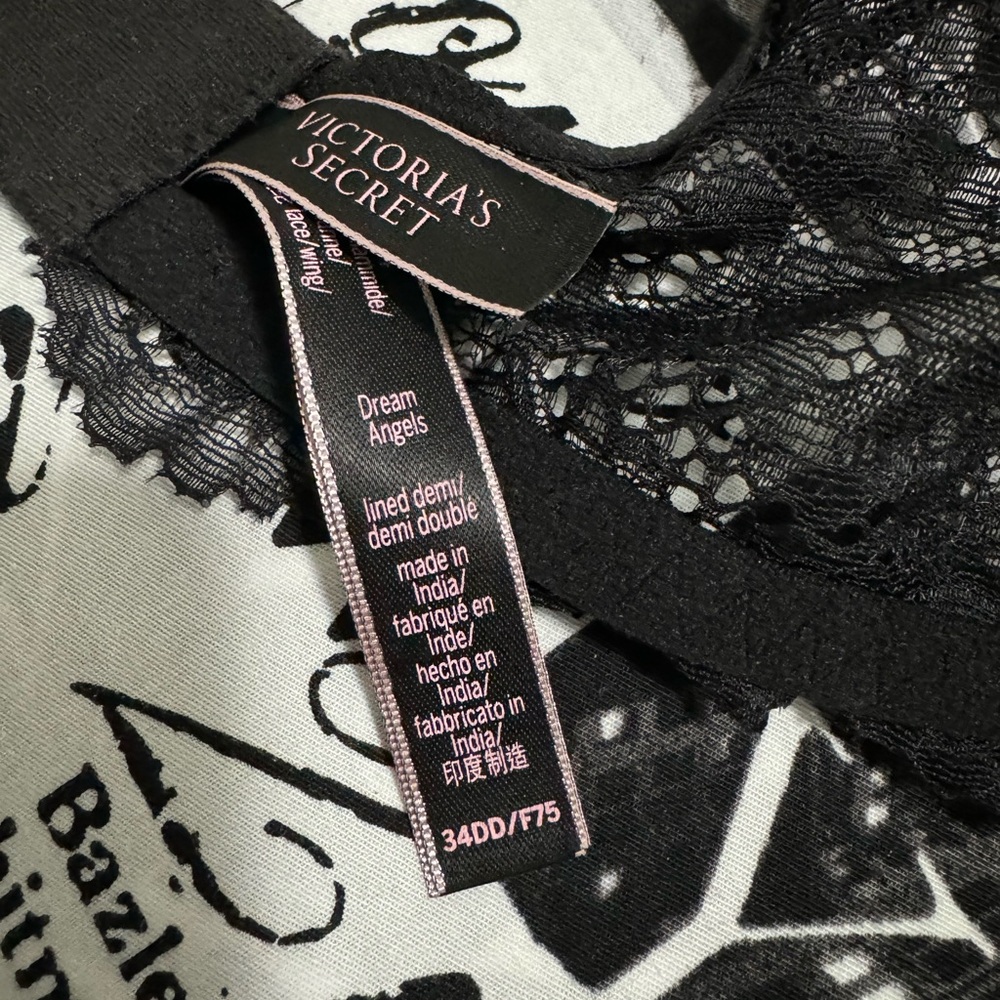 VS Dream Angels Demi 34DD in black - Picture 3 of 3